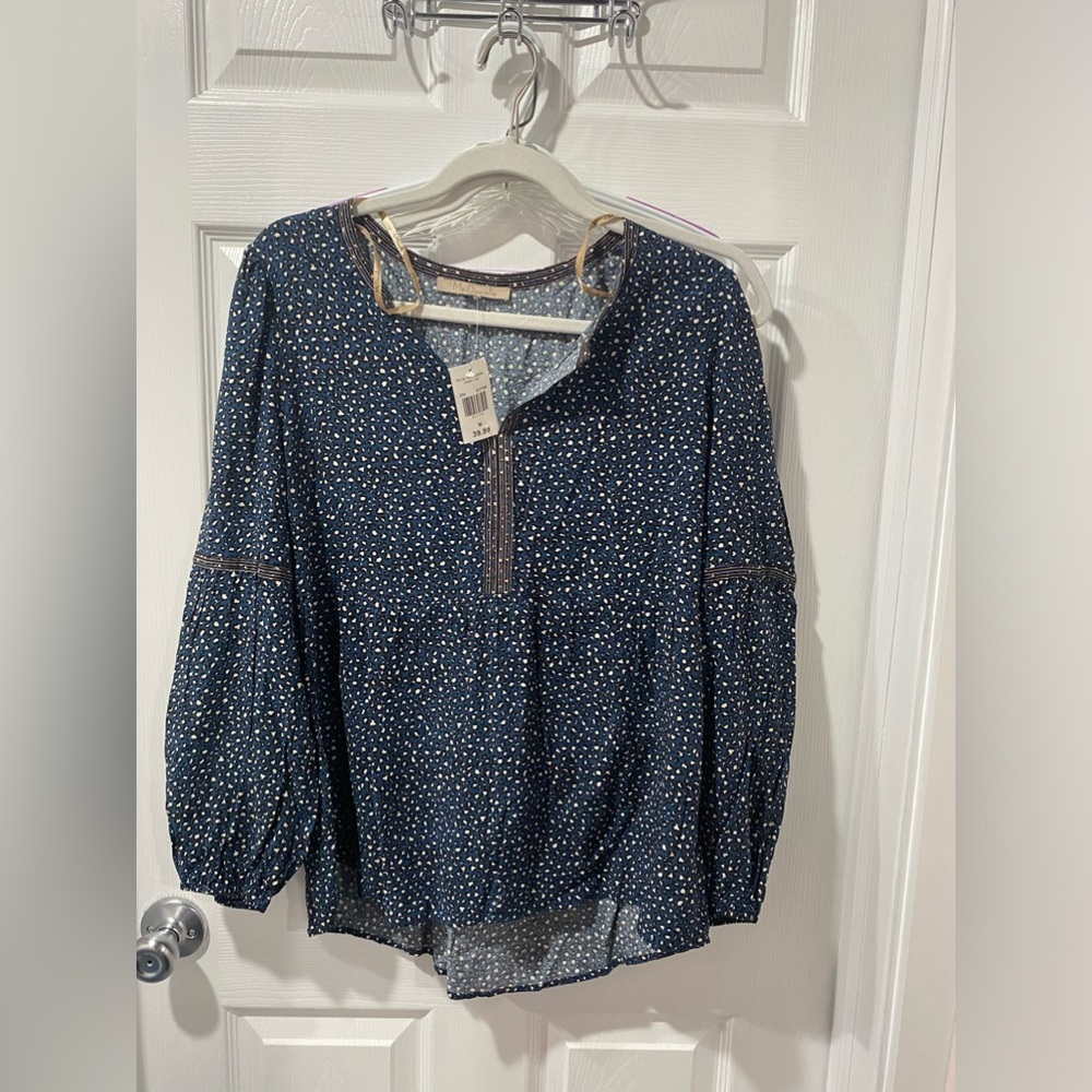 NWT My Danielle womens top, size M, blue and black with stripe detail.